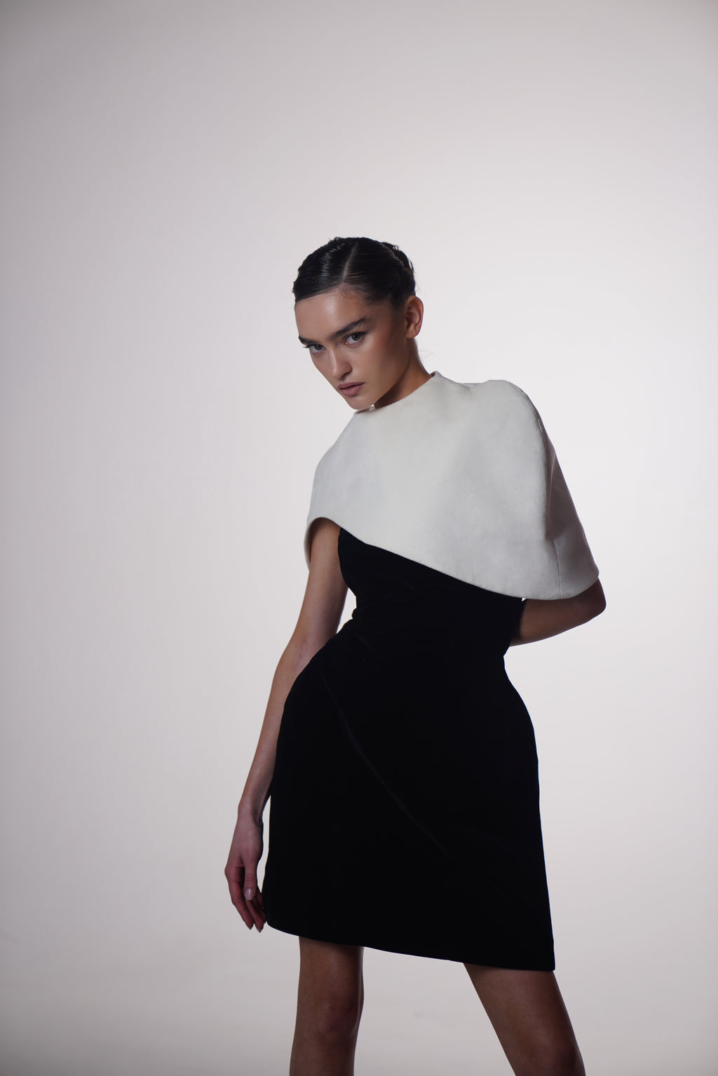 Noir Éclipse Dress