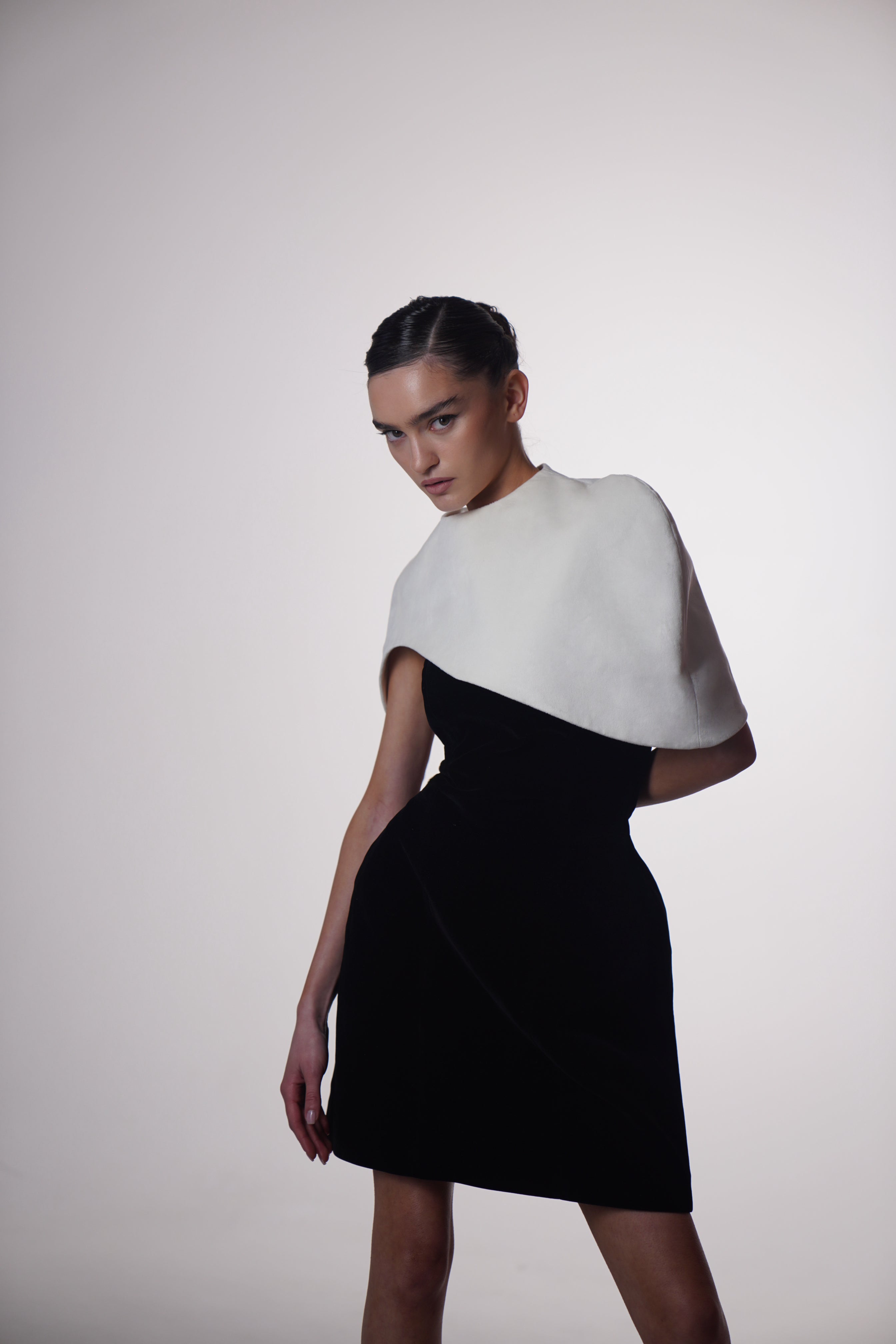 Noir Éclipse Dress