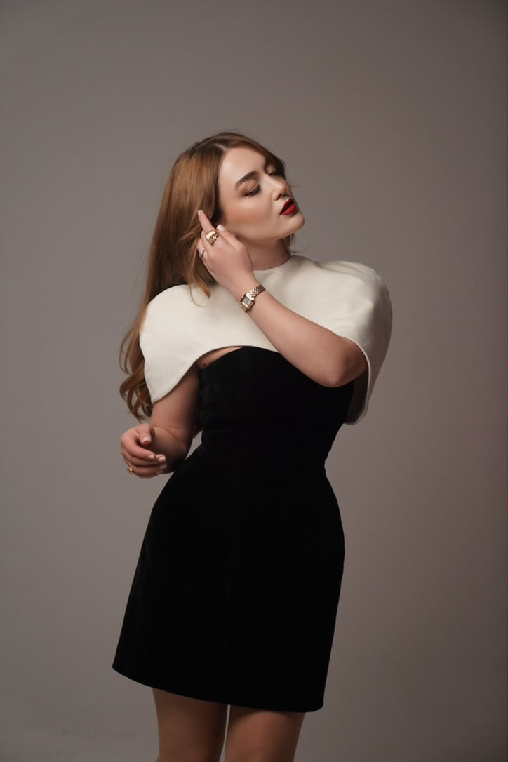 Noir Éclipse Dress