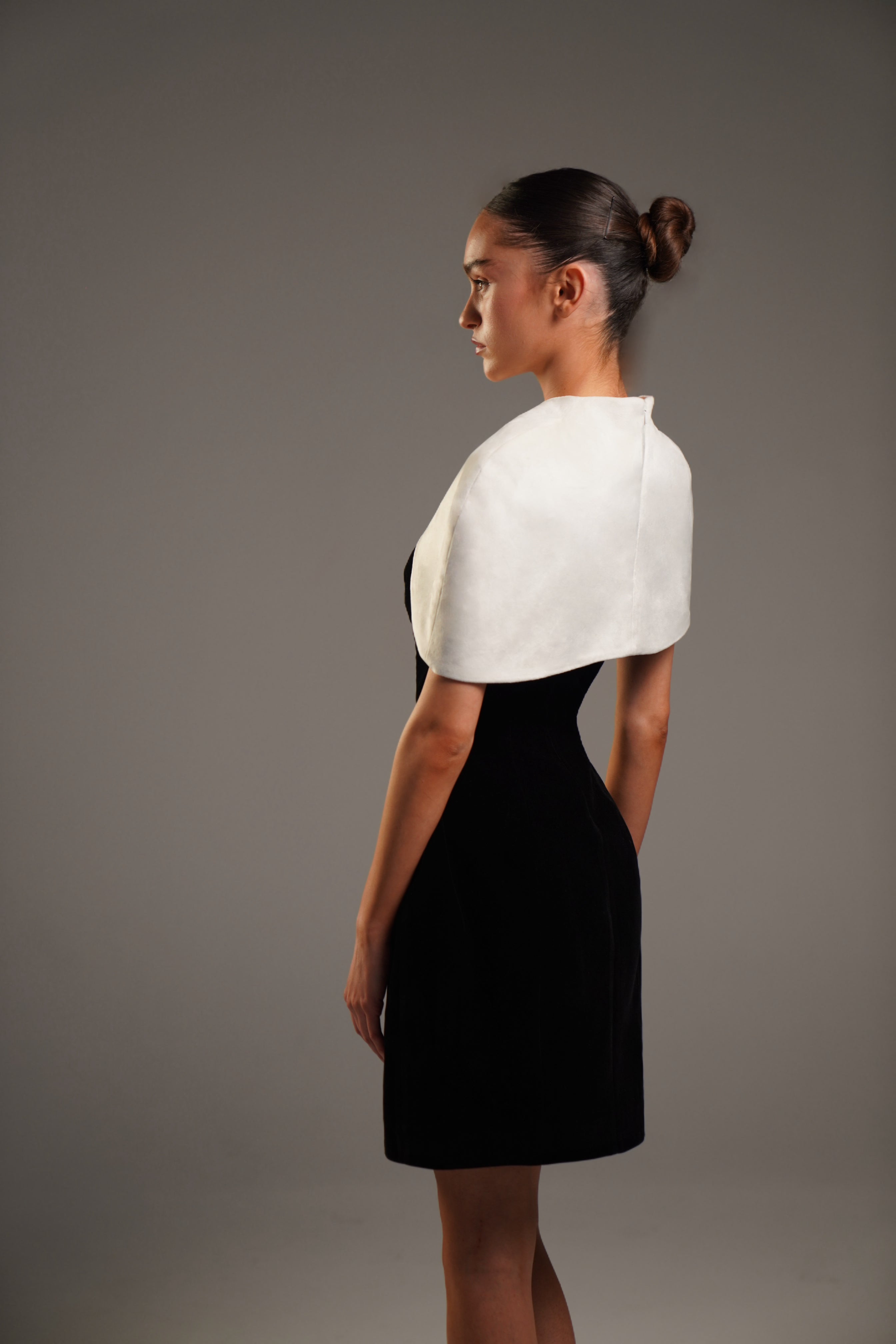 Noir Éclipse Dress