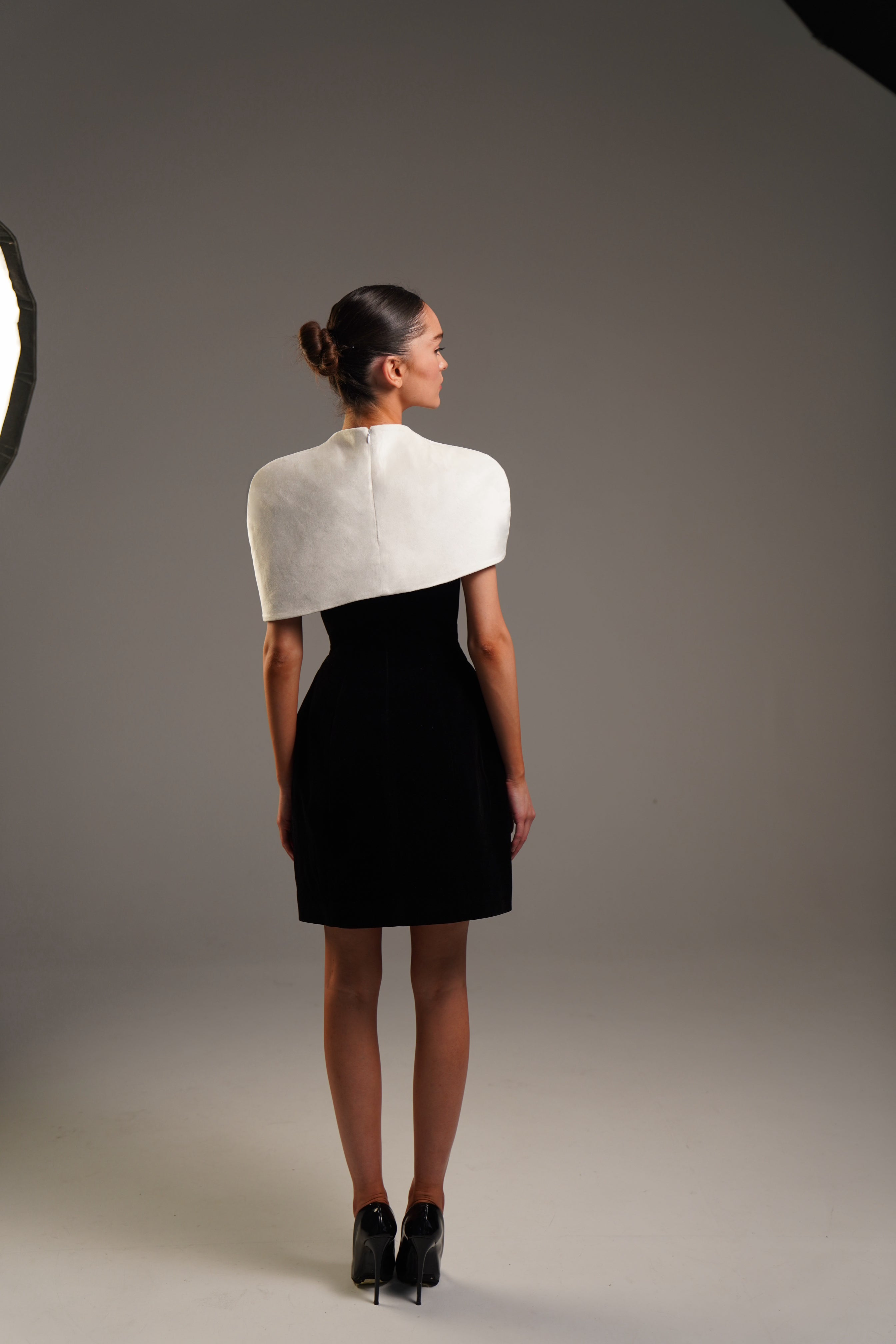Noir Éclipse Dress