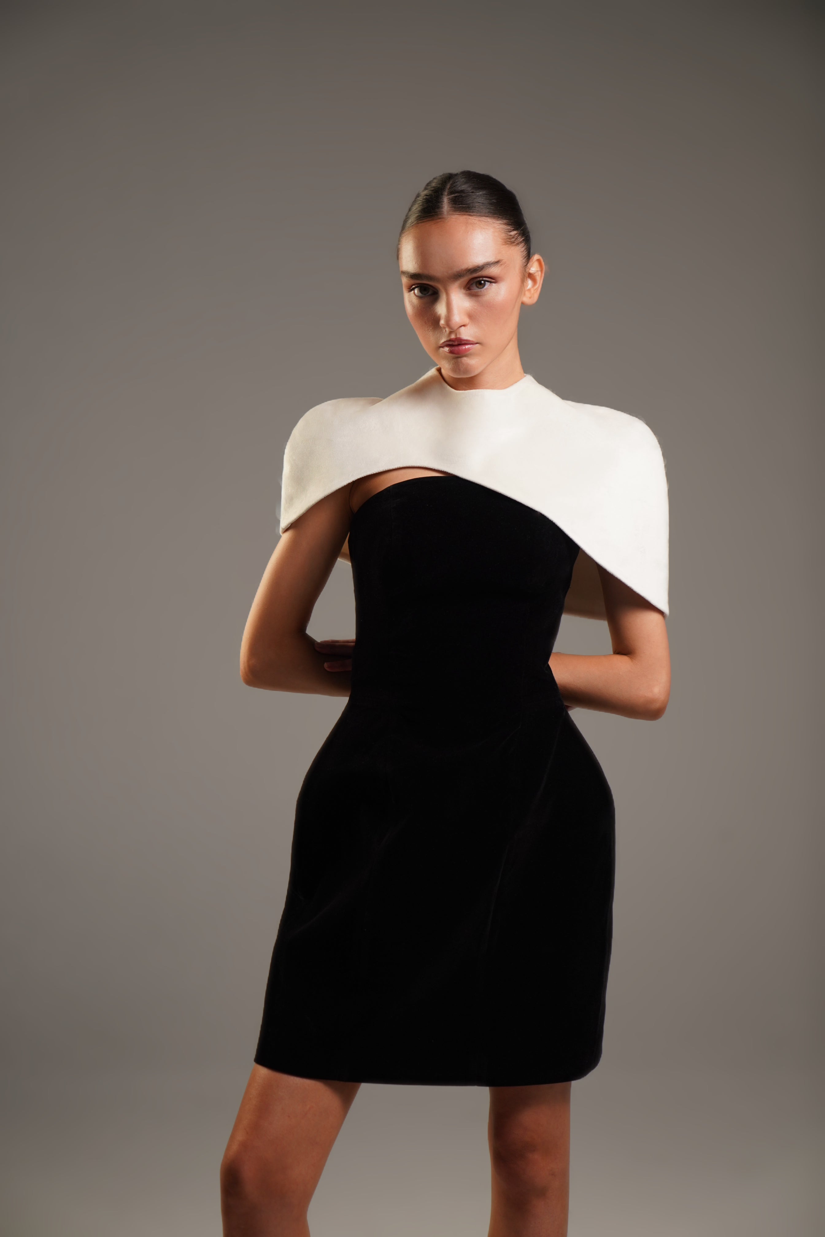 Noir Éclipse Dress